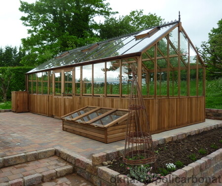 Деревянная теплица